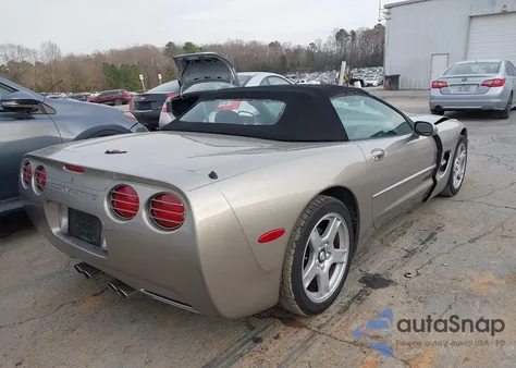 1999 Chevrolet Corvette z USA, uszkodzony, nr VIN 1G1YY32G5X5105856
